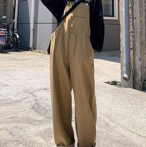 Meet your Posher, Evelyn